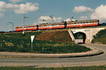 CMN: Eher seltener Dreiwagenzug auf der Rückfahrt nach Les Ponts-de-Martel im August 1986.