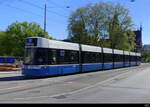 VBZ - Be 6/8 4052 unterwegs auf der Linie 4 in Zürich am 27.04.2024