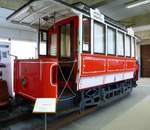 historischer Straßenbahnwagen, verkehrte früher in der slowenischen Hauptstadt Laibach(Ljubljana), steht jetzt restauriert im Technikmuseum Bistra, Juni 2016