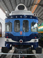 Anfang November 2022 war im Eisenbahnmuseum Madrid der Dieseltriebzug 597-010-8 zu sehen, welcher 1965 bei Fiat gebaut wurde.