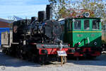 Die 1901 gebaute Dampflokomotive MZA 651  Compound  (230-4001) steht neben der 1928 gebauten Elektrolokomotive Norte i Renfe 7001  Chata  (270-001), so gesehen Anfang November 2022 im Eisenbahnmuseum