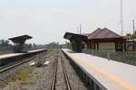Am 09.Dezember 2023 war in der Sam Krathai Station der 2 gleisigen Ausbau der Southern Line schon abgeschlossen und die neue Station in Betrieb.