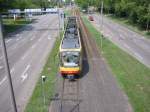 Zweisystem-Stadtbahn des KVV im ...  Thomas Schmidt 08.08.2004
