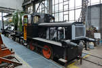 Eine Rangierlokomotive 706.6 BN 60 in der Werkstatt des Eisenbahnmuseums Lužná u Rakovníka.
