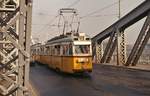 Schon im Oktober 1978 war es nicht ganz einfach, Straßenbahnen auf der Budapester Szabadsag hid ohne störenden Autoverkehr aufzunehmen, hier gelang es gerade noch mit dem Uv 1-3 3257.
