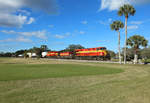 820 & 802 cross the Daytona Beach Golf Club whilst hauling FEC train 101 from Jacksonville Bowden to Miami Hialeah, 9 Feb 2020